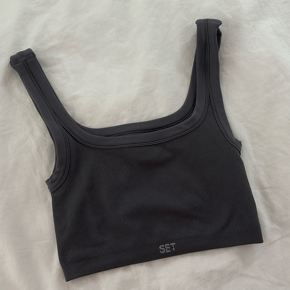 SET Active Black Ribbed Crop Tank